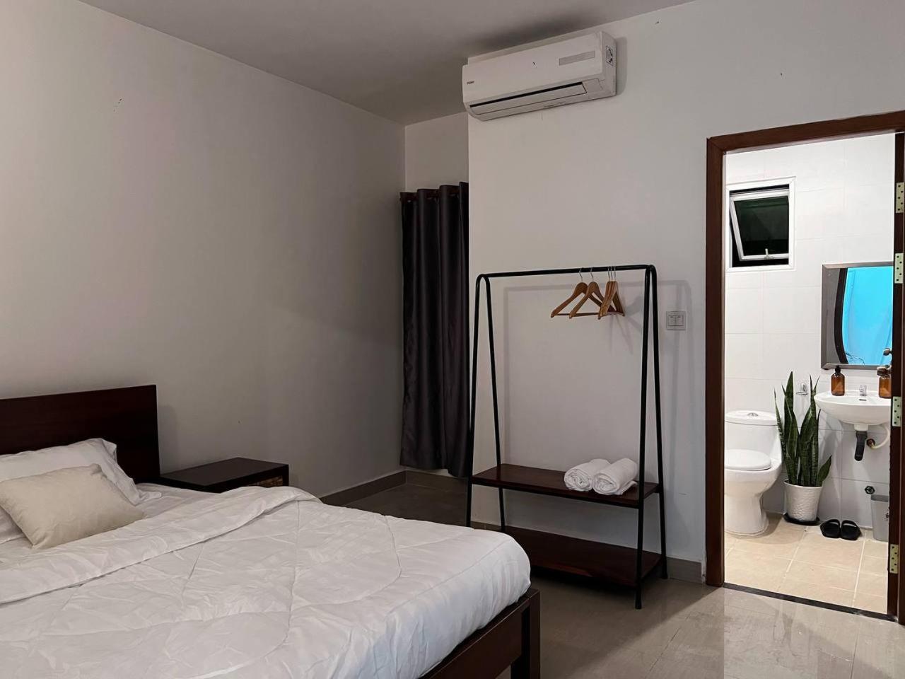פנום פן D32 Homestay Near Airport Behind Brown Coffee Airport מראה חיצוני תמונה