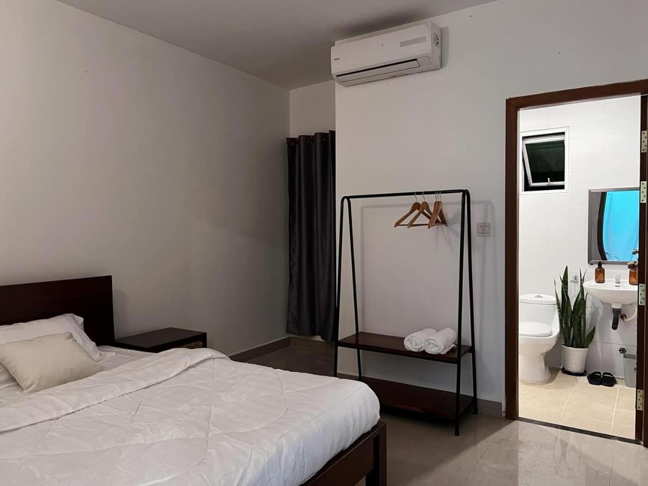 פנום פן D32 Homestay Near Airport Behind Brown Coffee Airport מראה חיצוני תמונה