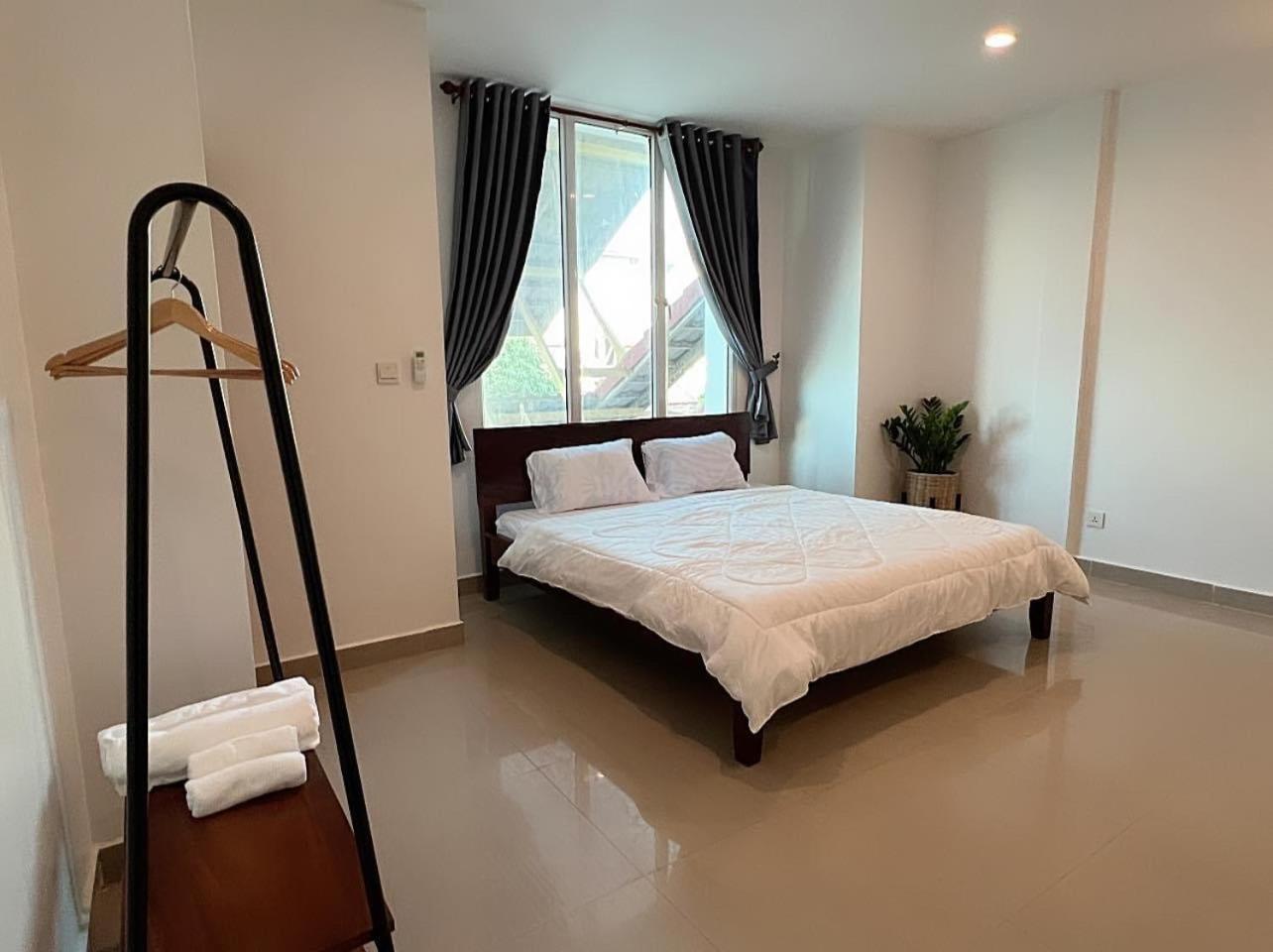 פנום פן D32 Homestay Near Airport Behind Brown Coffee Airport מראה חיצוני תמונה